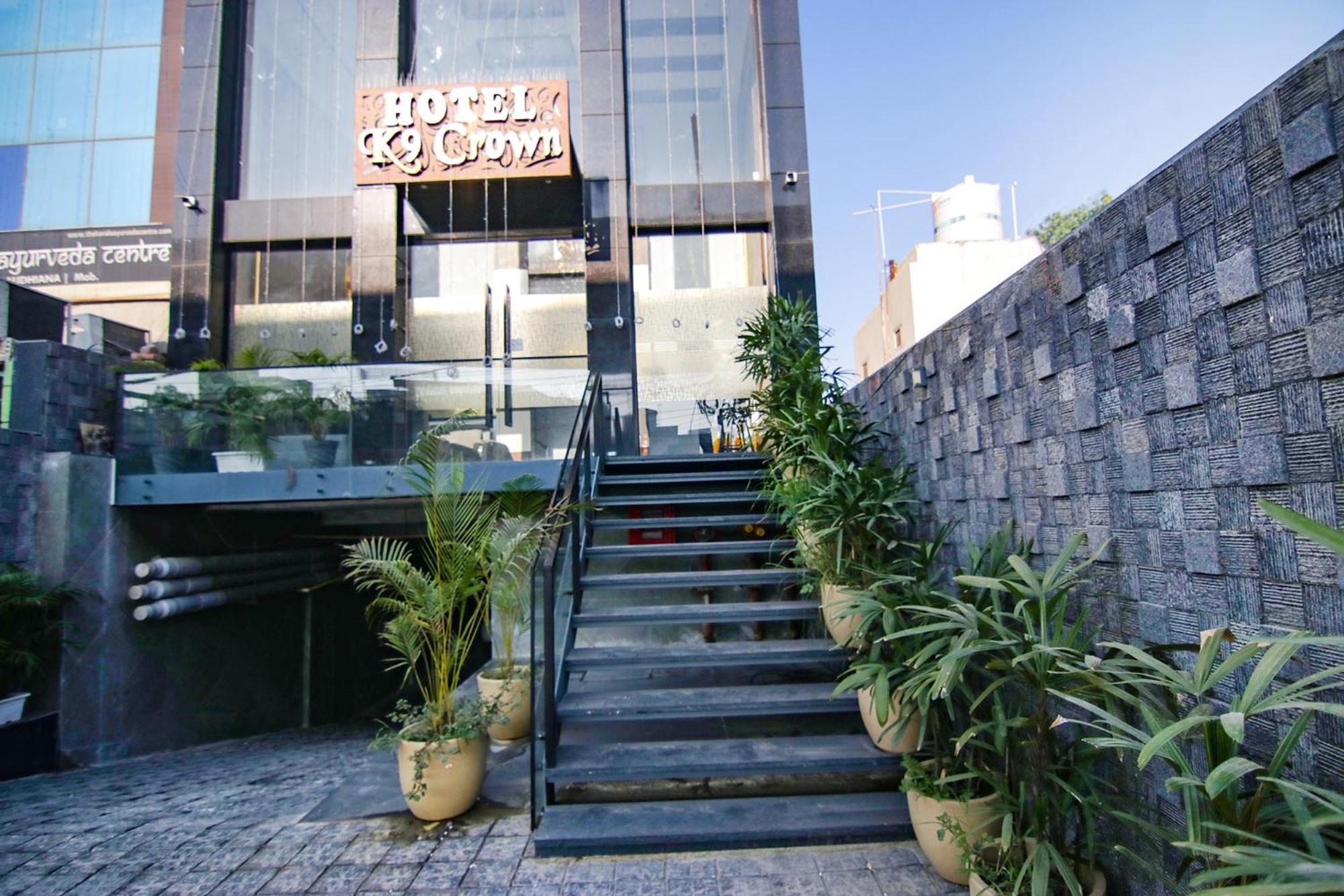 Fabhotel Prime K9 Crown Ludhiana Bagian luar foto