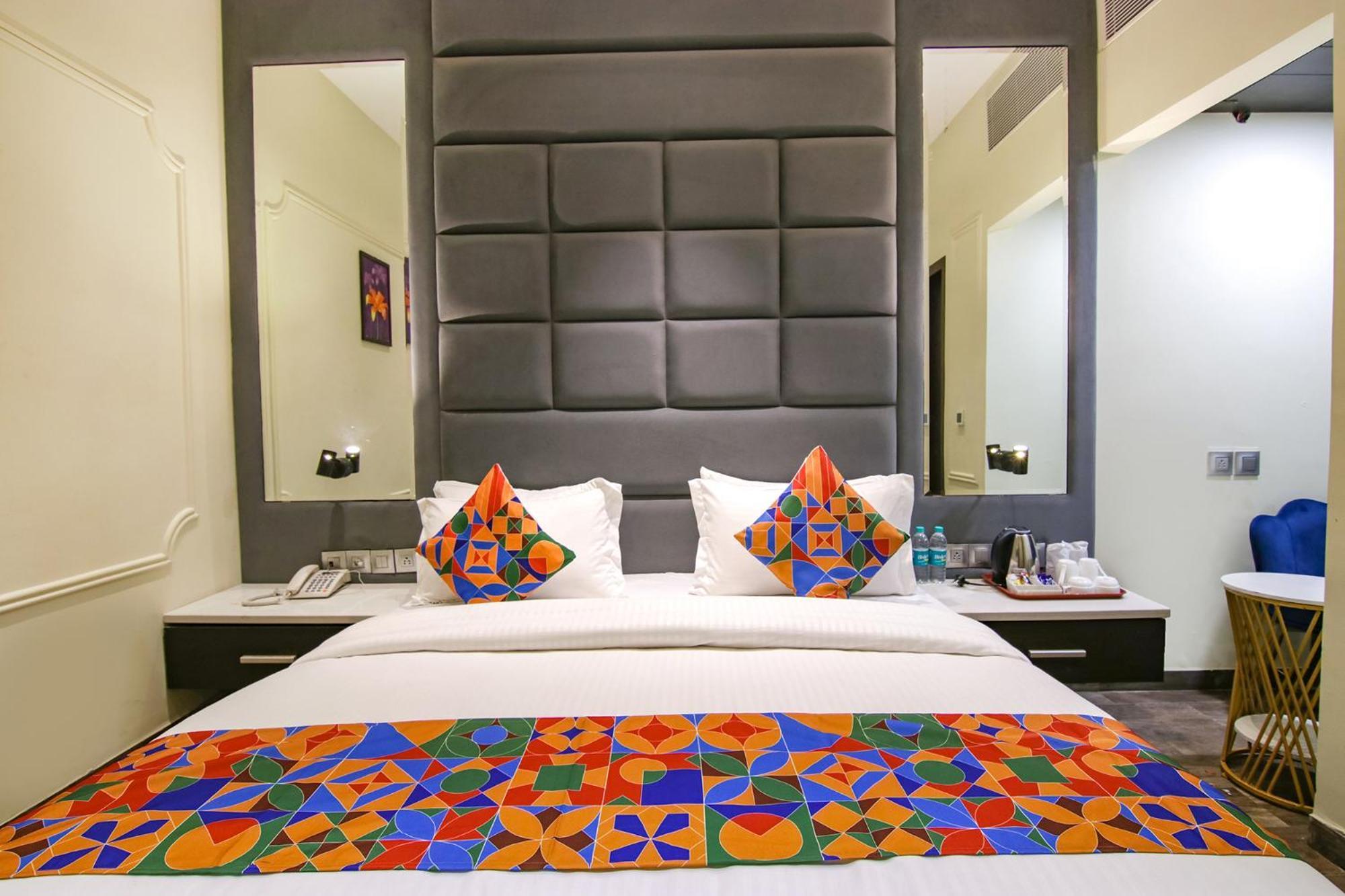 Fabhotel Prime K9 Crown Ludhiana Bagian luar foto