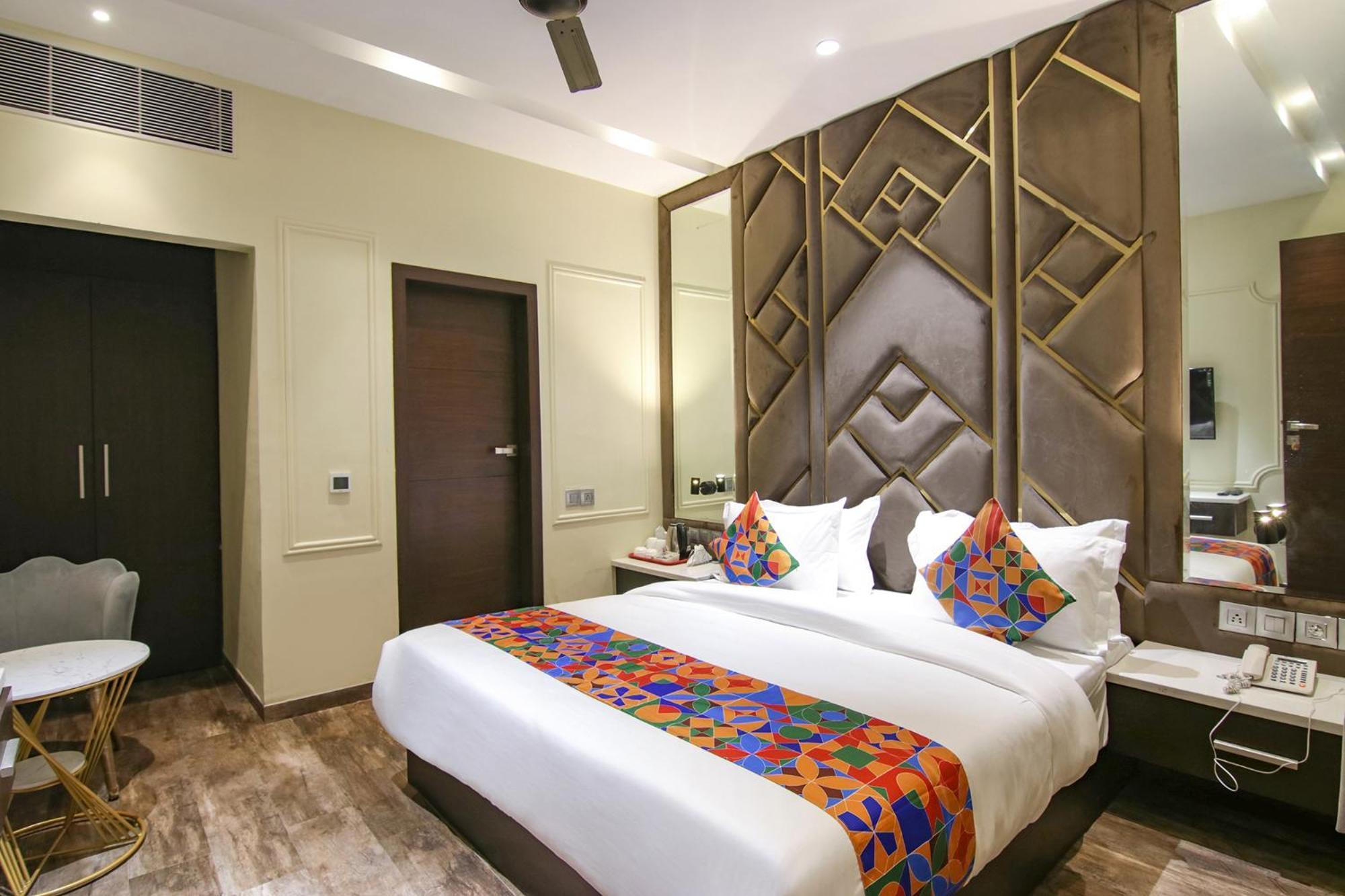 Fabhotel Prime K9 Crown Ludhiana Bagian luar foto