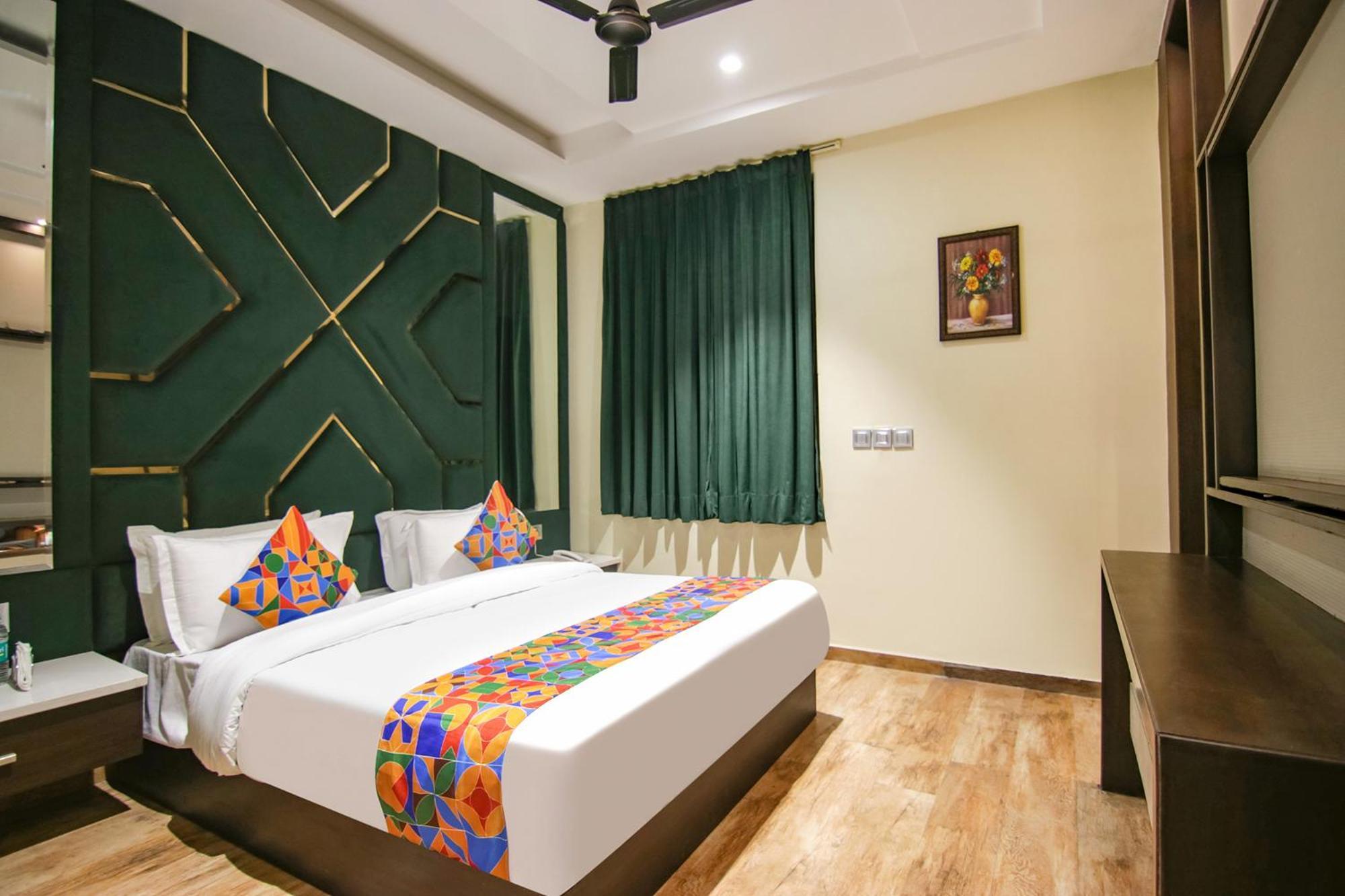 Fabhotel Prime K9 Crown Ludhiana Bagian luar foto